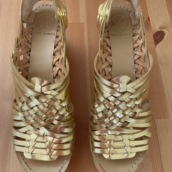 Like New Beautiful Tory Burch Gold Metallic Woven Leather Espadrilles Size 9 - Picture 1 of 10